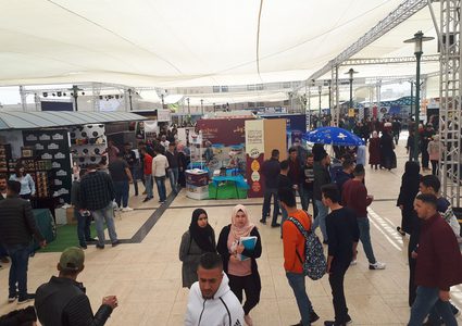 إطلاق فعاليات مهرجان التسوق الثالث في جامعة النجاح الوطنية