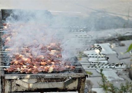 كيف يرتبط "الشواء" بالإصابة بالسرطان؟