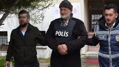 مسن تركي يقتل جاريه ويجرح إثنين آخرين قائلاً أنه دفاع عن النفس