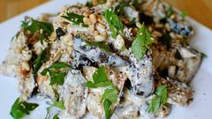 سلطة الدجاج بالطحينية