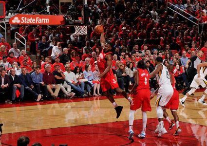 "باكس" يسحق "بيستونز" في افتتاح الأدوار الإقصائية