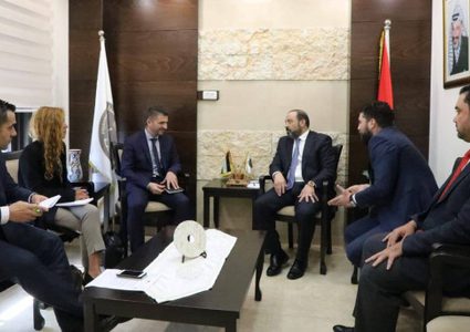 النائب العام يعقد اجتماعات مع وفود دولية