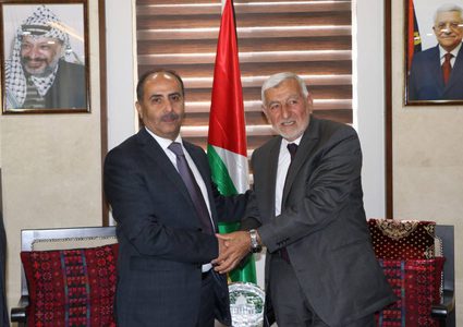 العطاري يتسلم رسمياً مهام وزارة الزراعة