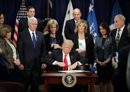 مسؤولون أوروبيون يحذرون من "صفقة القرن" ويطالبون الاتحاد بالتدخل