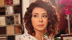 كاريس بشار تطلق حساباتها على الـ"سوشيال ميديا"