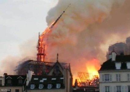 مدعي عام باريس: حريق نوتردام "قد يكون عرضيا"