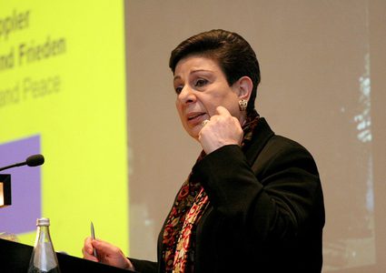 عشراوي: الخطوات الإسرائيلية الأمريكية تشكل خطرا وجوديا على القضية