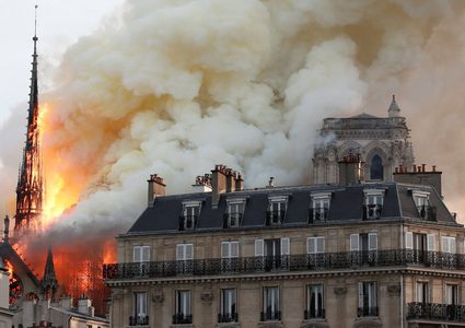فرنسا تنظم مسابقة دولية لإعادة بناء برج "نوتردام"
