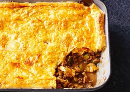 فطيرة اللحم بالعجين على الطريقة السعودية