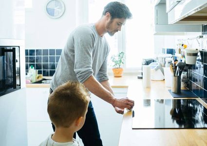 غبار المنزل يحتوي على ميكروبات تحلل الكيمياويات المسببة للسرطان