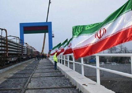 مخاوف إسرائيلية من سكة حديد تربط سوريا بإيران