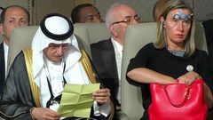 القمة تؤكد رفضها أي صفقة لا تنسجم مع المرجعيات الدولية للسلام