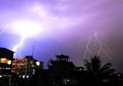 عاصفة رعدية تقتل العشرات في الهند