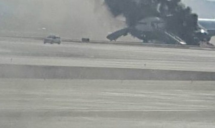 شاهد لحظات "مرعبة" داخل طائرة قبيل إقلاعها