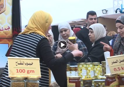 مشاريع نسوية في مهرجان التسوق الوطني الثالث في جامعة النجاح