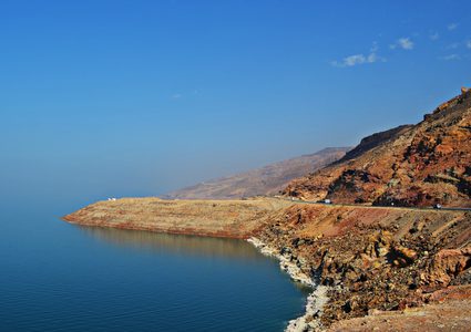 تقديرات أردنية باقتراب نهاية عُمر البحر الميت