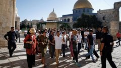 مستوطنون يقتحمون المسجد الأقصى