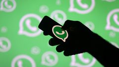 "واتساب" تعمل على حظر تصوير المحادثات