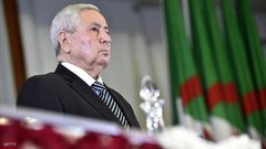 الرئيس الجزائري المؤقت يعين محافظا للبنك المركزي