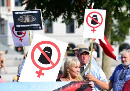 آخر الشهود على عنصرية " اليمين المتطرف في أوروبا"