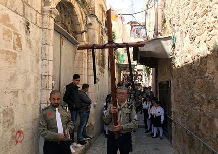 الطوائف المسيحية الغربية في فلسطين تحتفل مساء اليوم بسبت النور