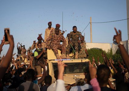 النائب العام السوداني يرفع الحصانة عن ضباط بالأمن والمخابرات