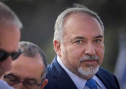 انعقاد أول اجتماع تفاوض بين حزبي "يسرائيل بيتنا" و "الليكود"