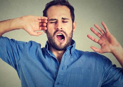 لماذا نتثاءب عندما يتثاءب الآخرون ؟