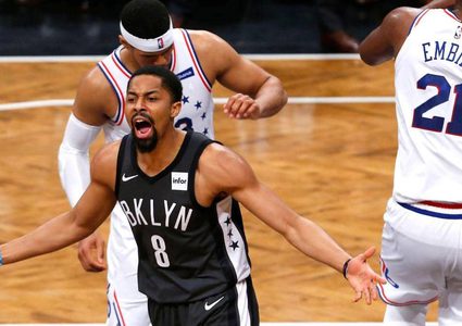 سيكسرز يهزم نيتس بعد مواجهة مثيرة بدوري السلة الأميركي