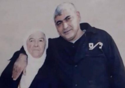 وفاة والدة الأسير رشدي أبو مخ