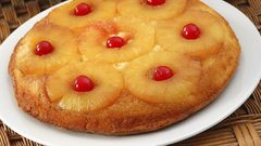 كيكة الأناناس الهشة