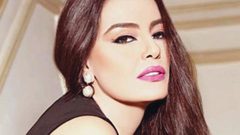صور وكلمات مؤثرة..شريهان تحتفل بعيد ميلاد ابنتها "لؤلؤة"