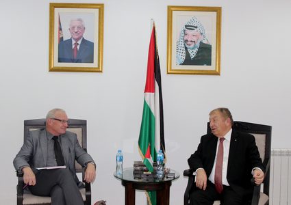 وزارة الاقتصاد والبنك الدولي يبحثان تنمية وتطوير القطاع الخاص