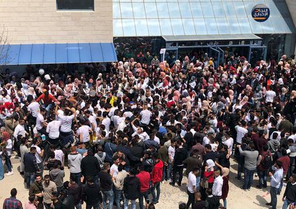 تحضيرات حفل تخرج كلية العلوم والمجمع الطبي في جامعة النجاح