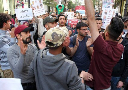 وقفة تضامنية مع الأسرى المضربين عن الطعام في طولكرم