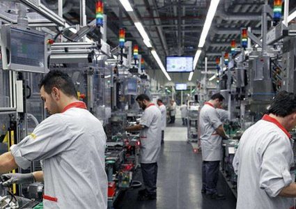 الاقتصاد: اسرائيل تحاصر مدخلات انتاج الصناعة