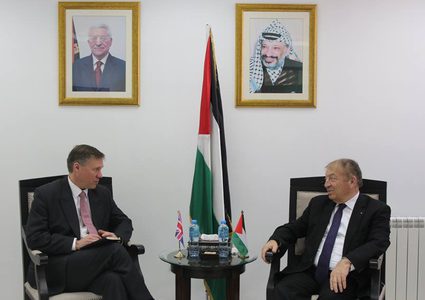 العسيلي يبحث مع القنصل البريطاني وممثل كندا التعاون الاقتصادي