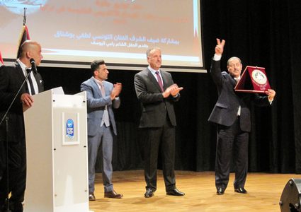 الفنان التونسي لطفي بوشناق يرسل رسالة لفلسطين عبر شاشة النجاح