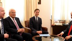 غرينبلات ينفي أن تكون الكونفدرالية ضمن "صفقة القرن"