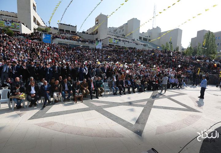 حفل تخرج طلاب المجمع الطبي وكلية العلوم - مجلس اتحاد الطلبة , يوم الثلاثاء .