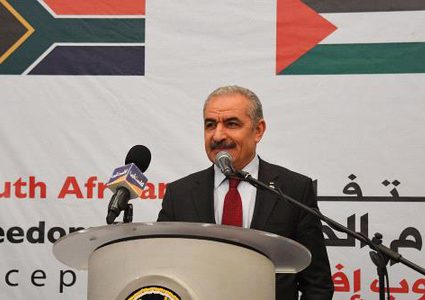 اشتية يدعو لتشكيل ائتلاف دولي للحفاظ على حل الدولتين