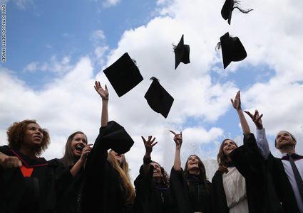 دراغمة: النجاح تعزز التواصل مع خريجيها بـ"خطة علمية"