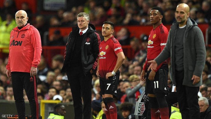 "لمسة واحدة للكرة" بنصف مليون إسترليني