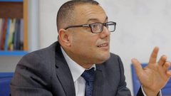 وزير الثقافة يبحث مع السفير الإكوادوري سبل التعاون