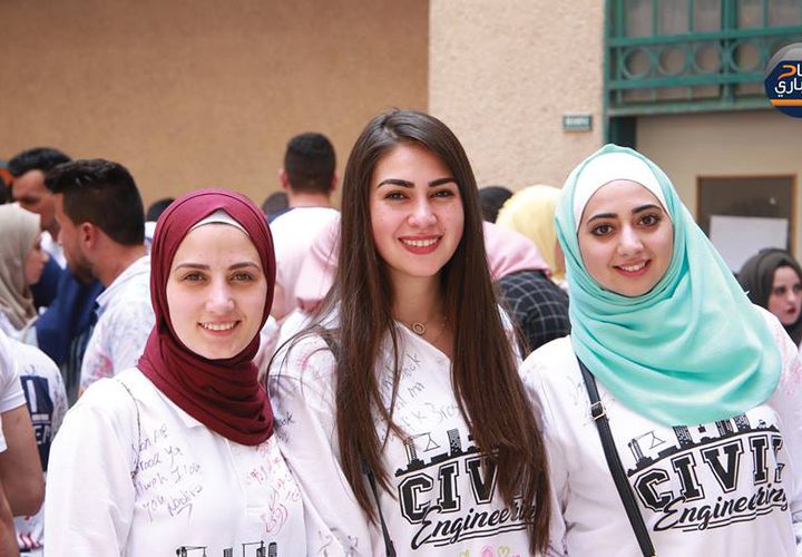 حفل تخرج طلاب كلية الهندسة وتكنولوجيا المعلومات