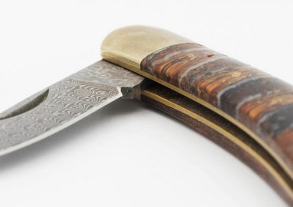 "فرق الموت" تستخدم فيسبوك وتويتر لتصيد "شباب العصابات"