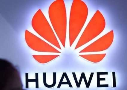 "العيون الخمس" المخابراتية تحظر وصول هواوي لـ "الشبكات الحساسة"