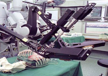 ابتكار أول جرّاح روبوت ذاتي القيادة