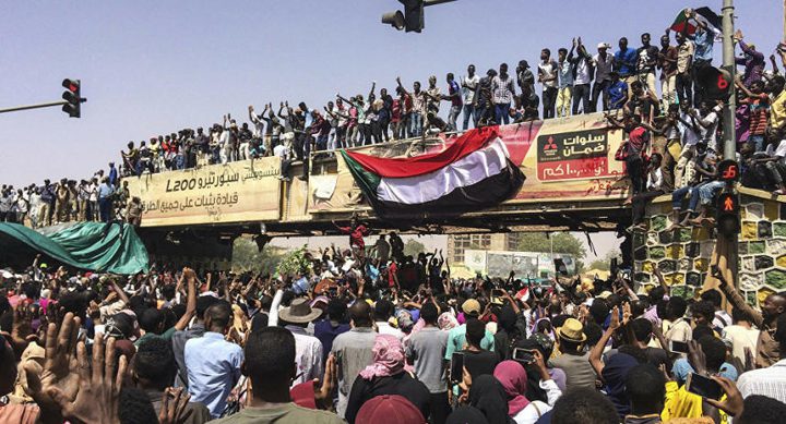 "مسيرة مليونية" للمطالبة بحكم مدني في السودان
