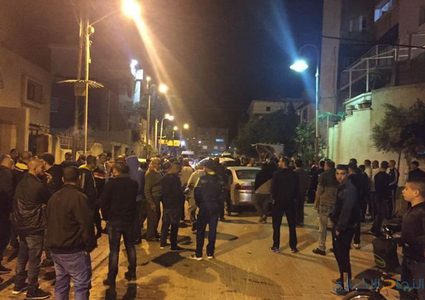 إصابة خمسة مواطنين بينهم ضابطي اسعاف في شجار بصوريف